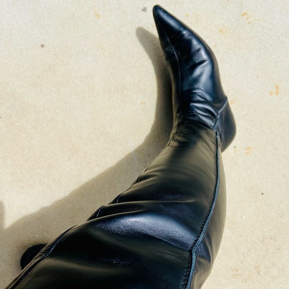 Kenneth Cole over-the-knee black kid boots (22.5” tall) - Picture 3 of 10